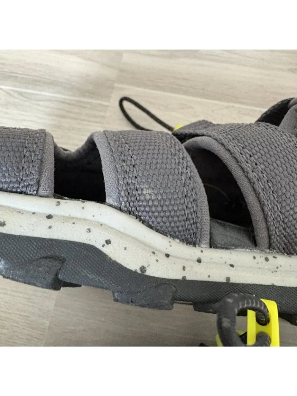 Keen Sandals Youth Size 5 Gray Adjustable Toggle Waterproof Hiking Sport